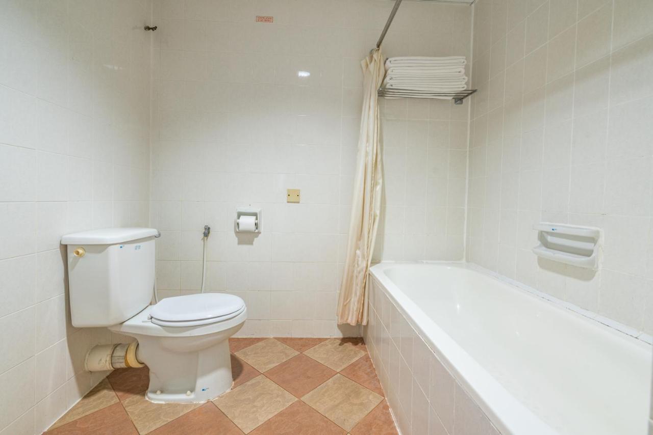 Seaview Deluxe Studio Couples Room S Танджунг-Бунгах Екстер'єр фото